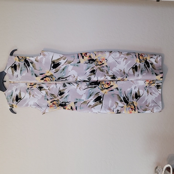 Nina Leonard Abstract U Neck Sleeveless Sheath Dress Cream Gray White Si… - Picture 6 of 12